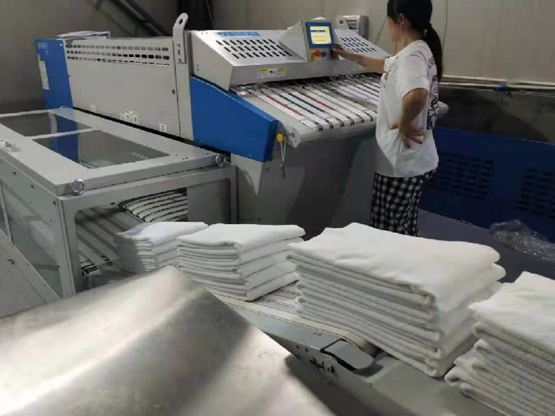 三穗巾类折叠机-02